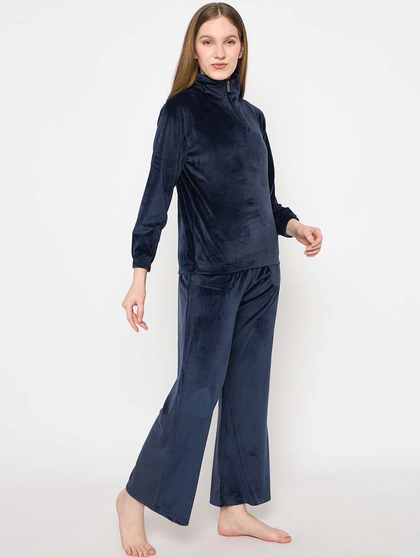 women solid velvet pyjama nightwear set - 21732310 -  Standard Image - 2