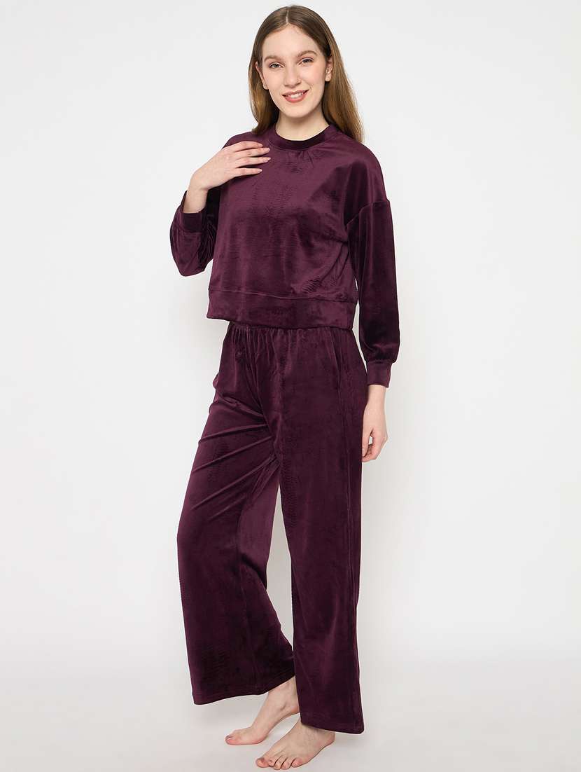 women solid velvet pyjama nightwear set - 21732315 -  Standard Image - 2