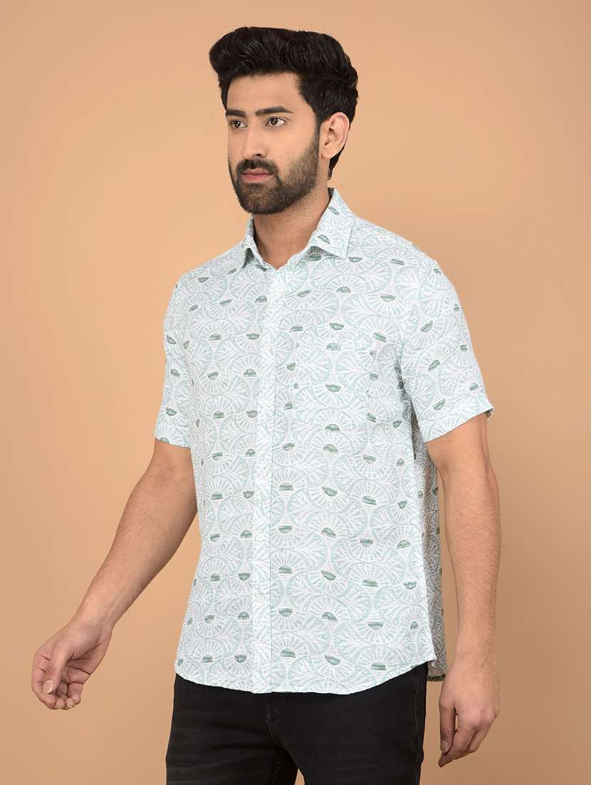 men short sleeves self design casual shirt