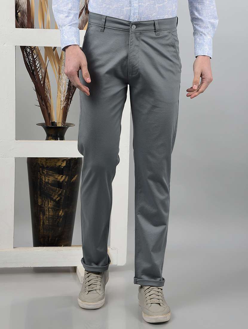 men mid rise solid chinos