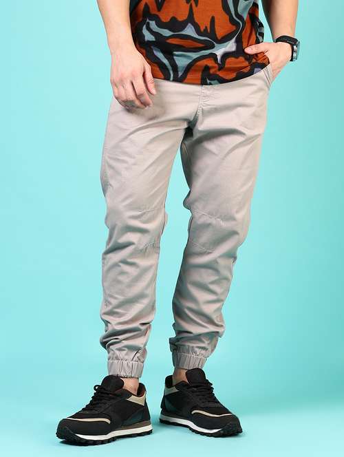 men grey solid mid rise jogger