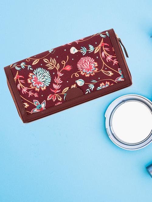 women printed canvas wallet - 21733657 - Standard Image - 0