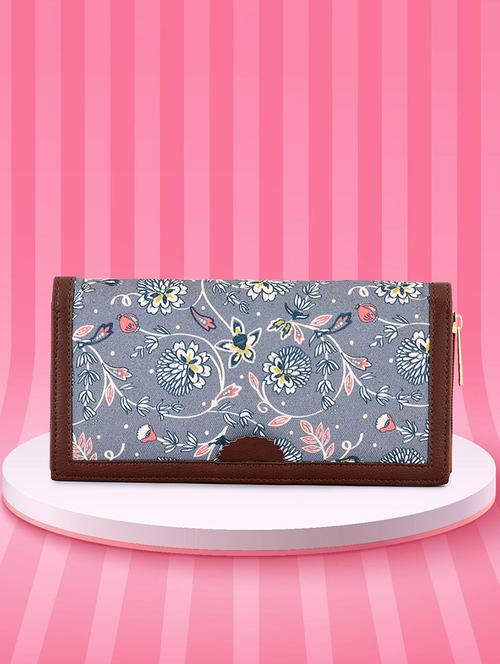 women printed canvas wallet - 21733658 - Standard Image - 0