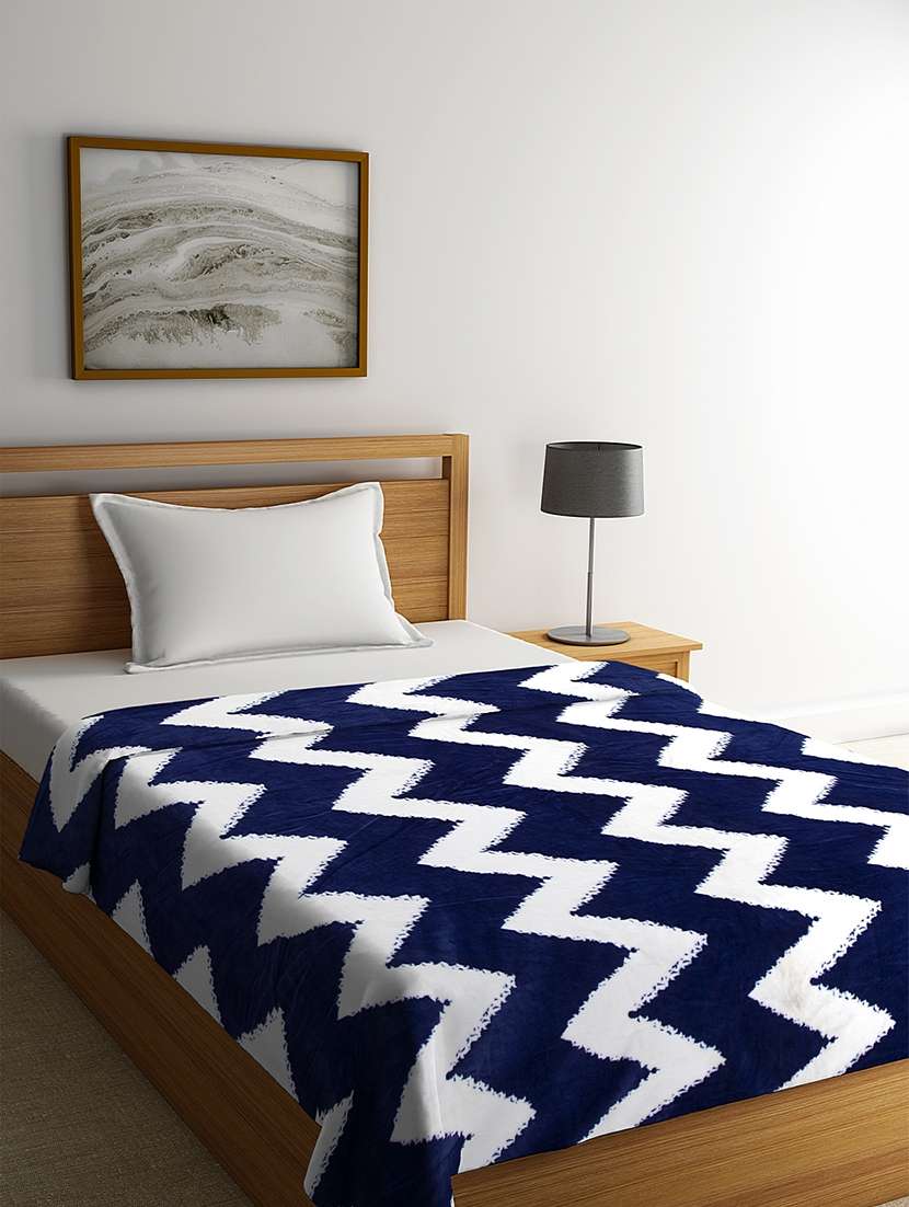 chevron printed light weight blanket
