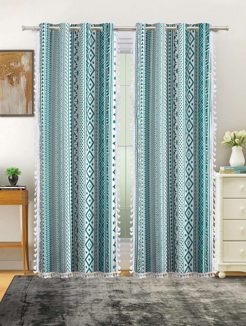 stylish and attractive printed curtains - set of 2