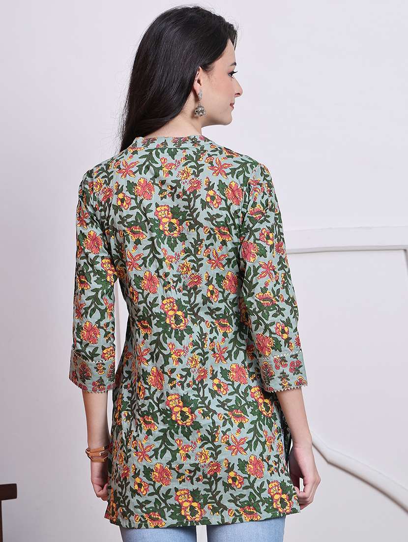 women floral three quarter sleeve straight kurta - 21737447 -  Standard Image - 2