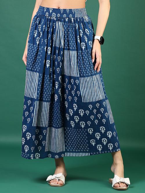 women blue printed mid rise flared skirt - 21737822 -  Standard Image - 0