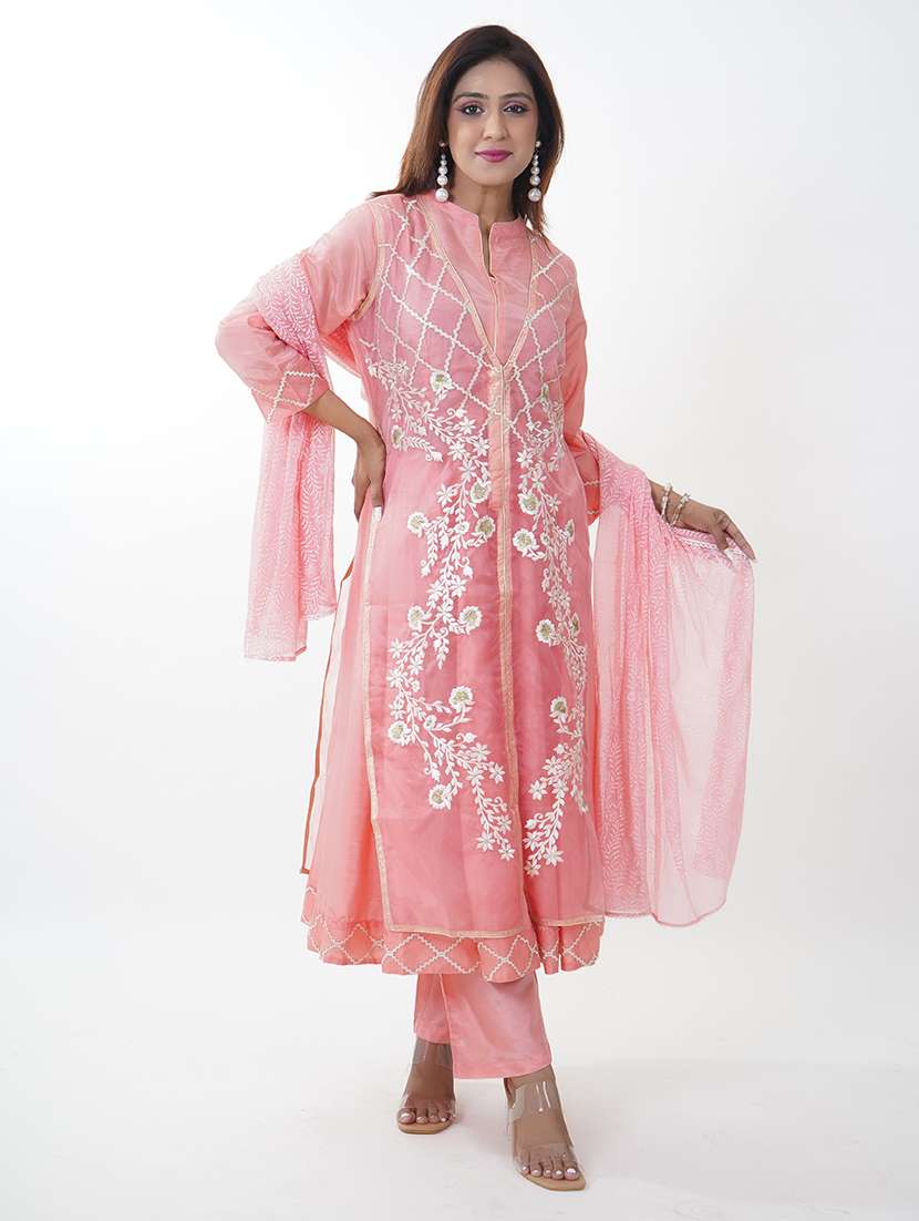 women embroidered kurta pant set with dupatta