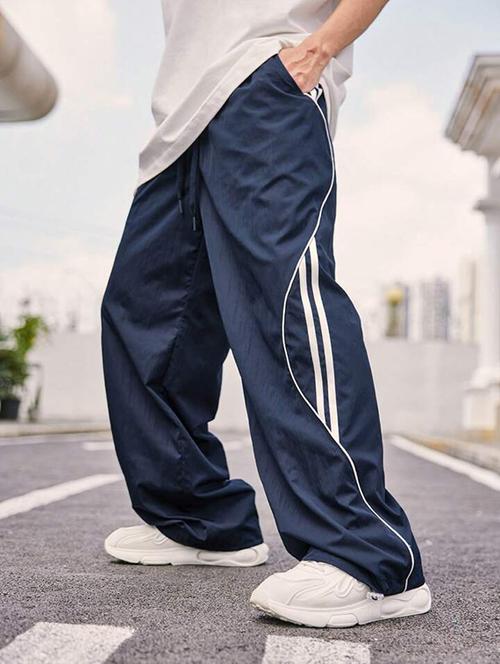 men solid relaxed fit full length track pant - 21738672 - Standard Image - 0