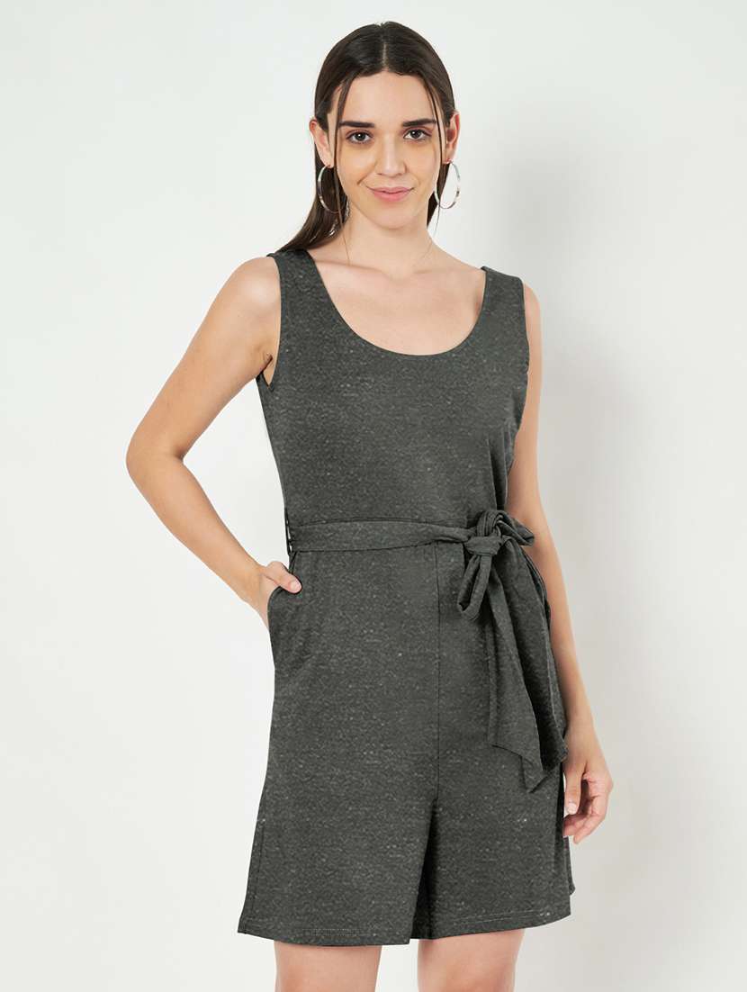 women solid sleeveless romper