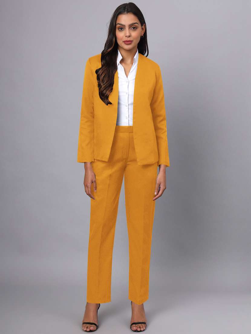 women solid blazer and trouser co-ord set
