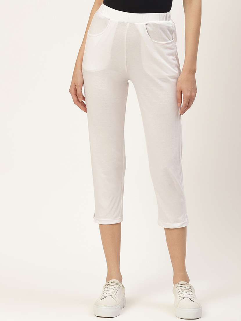 women solid mid rise slim fit capri