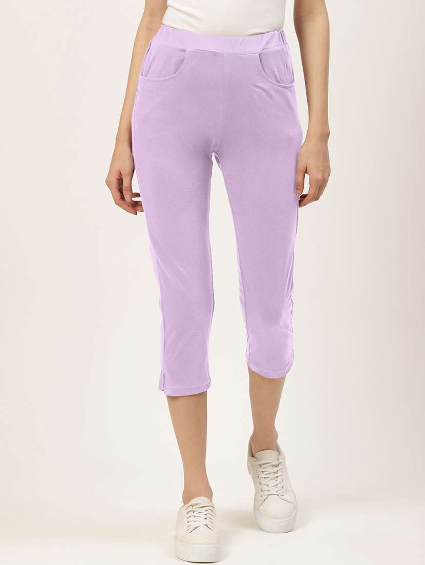 women solid mid rise slim fit capri