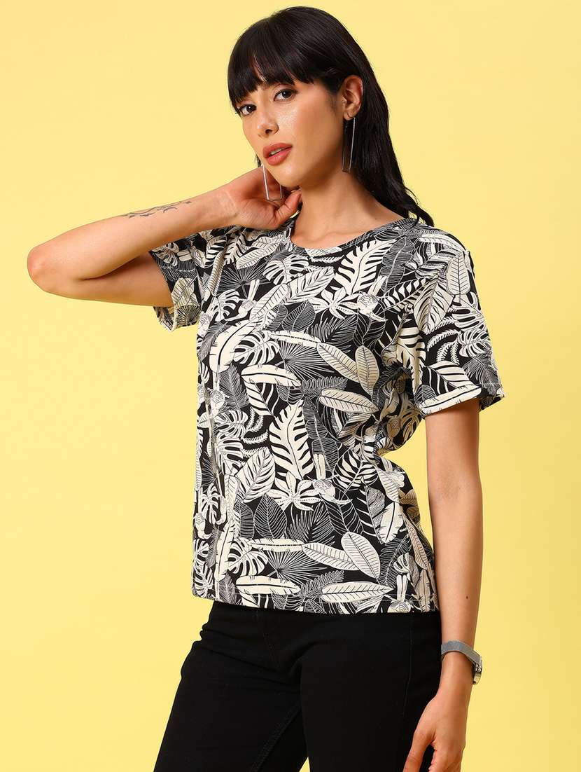 women printed short sleeve regular fit t-shirt - 21742421 - Standard Image - 2