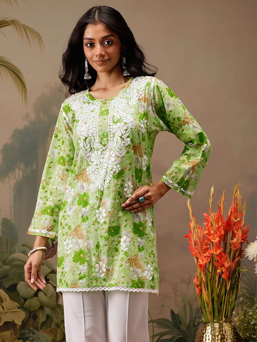 women three quarter sleeve straight chikankari kurti