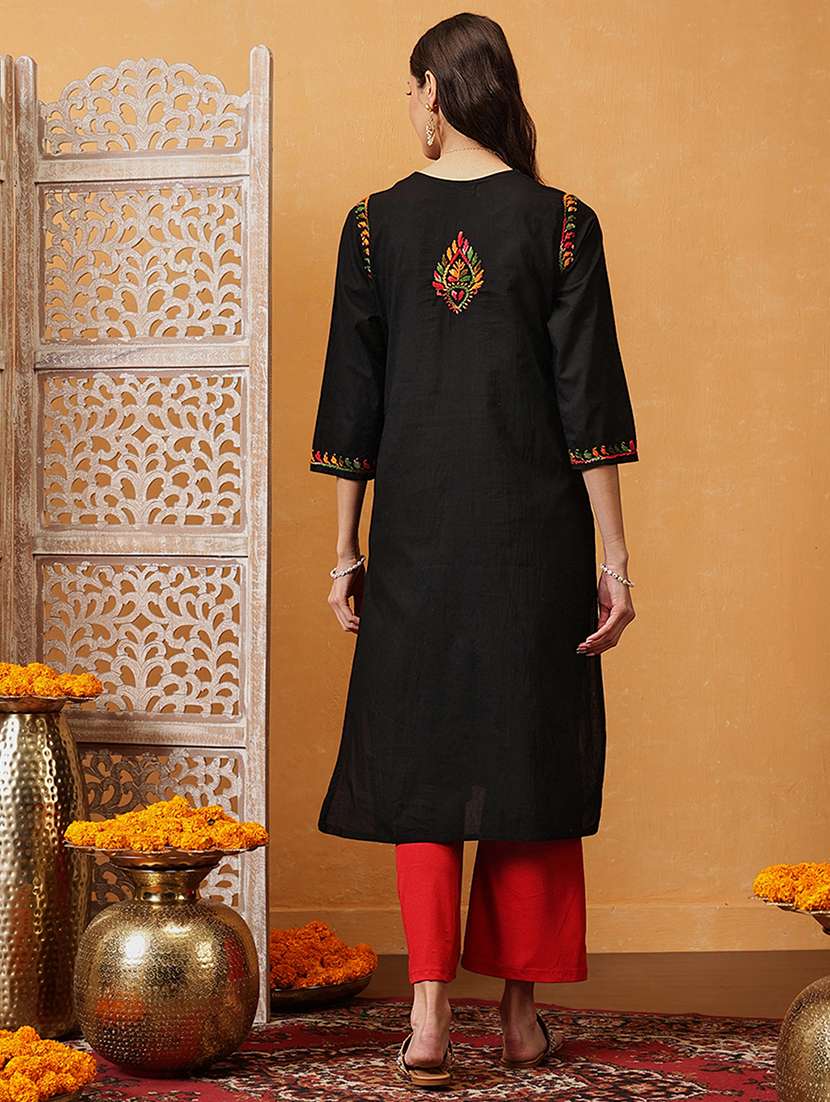 women three quarter sleeve chikankari straight kurta - 21742540 -  Standard Image - 2