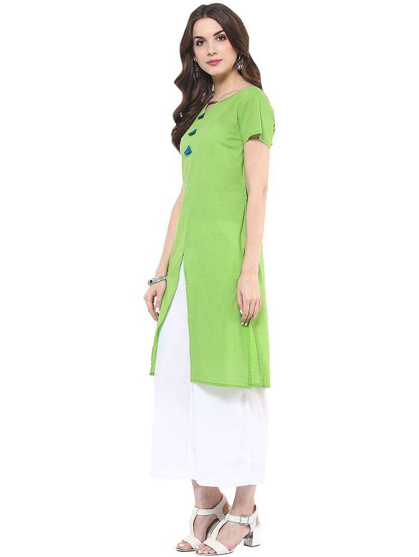 women green solid key hole neck front slit kurta - 21742943 -  Standard Image - 2