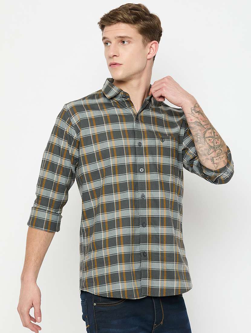 men long sleeves checkered casual shirt - 21743357 -  Standard Image - 2