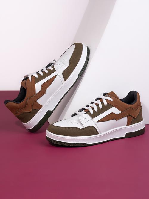 men lace up sneakers - 21743402 -  Standard Image - 0