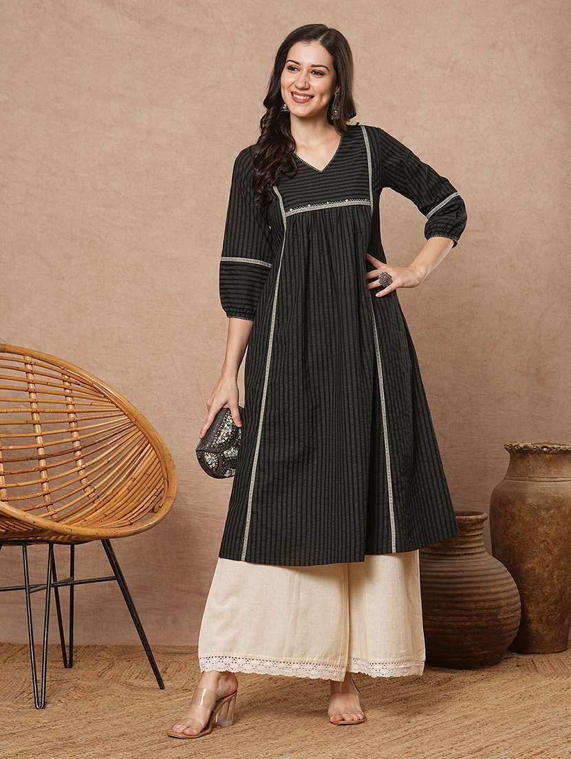 women striped three quarter sleeve a-line kurta - 21743663 - Zoom Image - 0