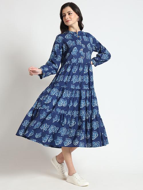 women printed long sleeve tiered dresss - 21743679 - Standard Image - 0