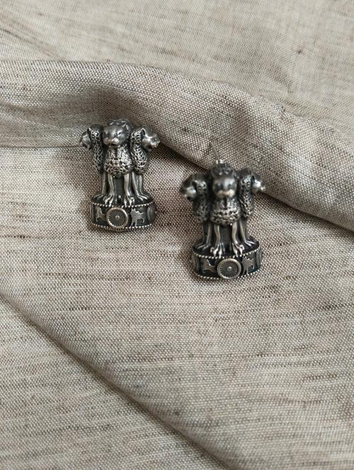 women silver brass studs earrings - 21743805 -  Standard Image - 0