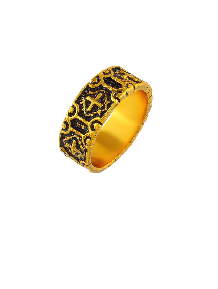 men gold brass finger ring  - 21743853 -  Standard Image - 2