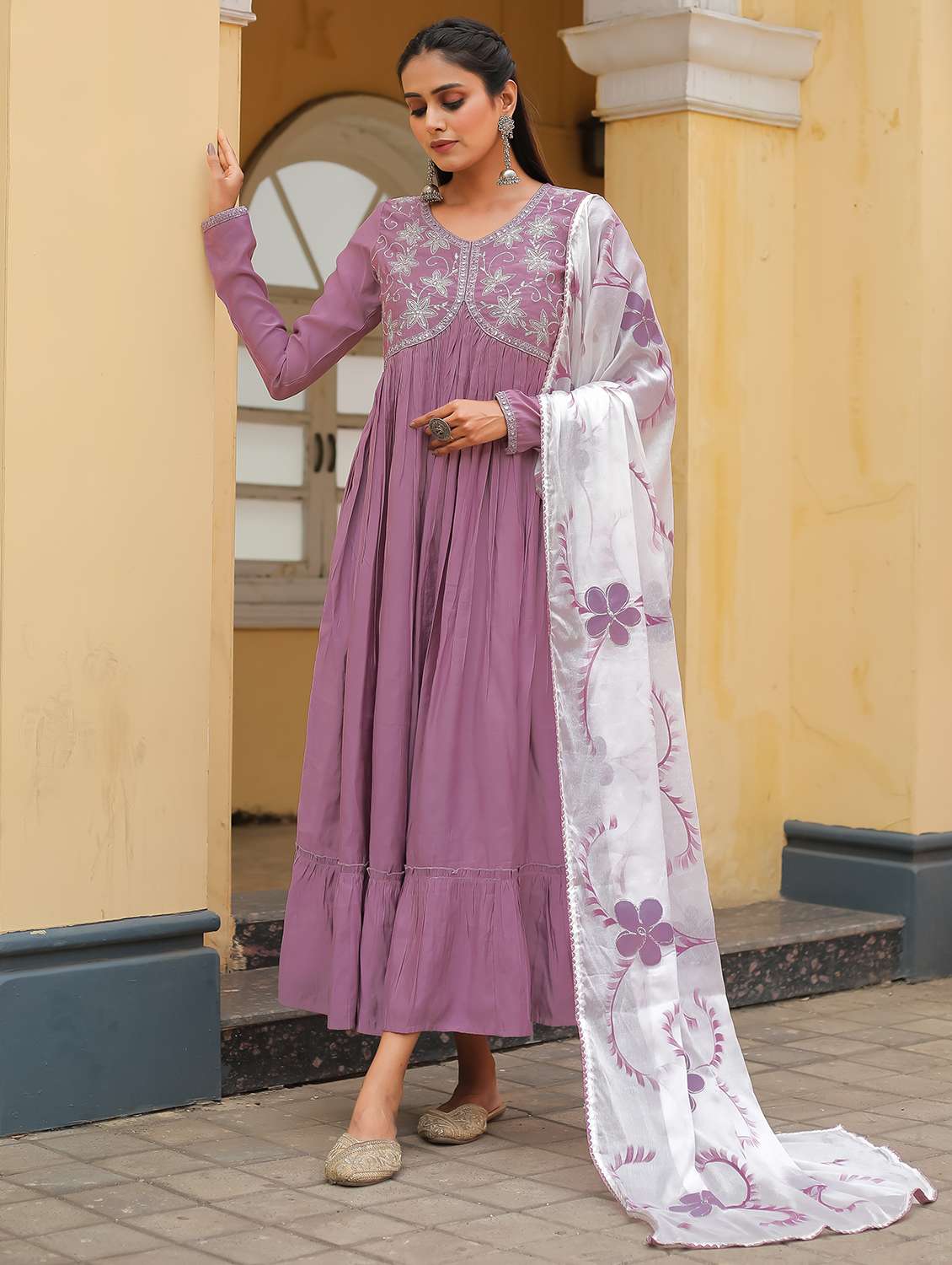 women three quarter sleeve kurta with dupatta set - 21743857 - Zoom Image - 0