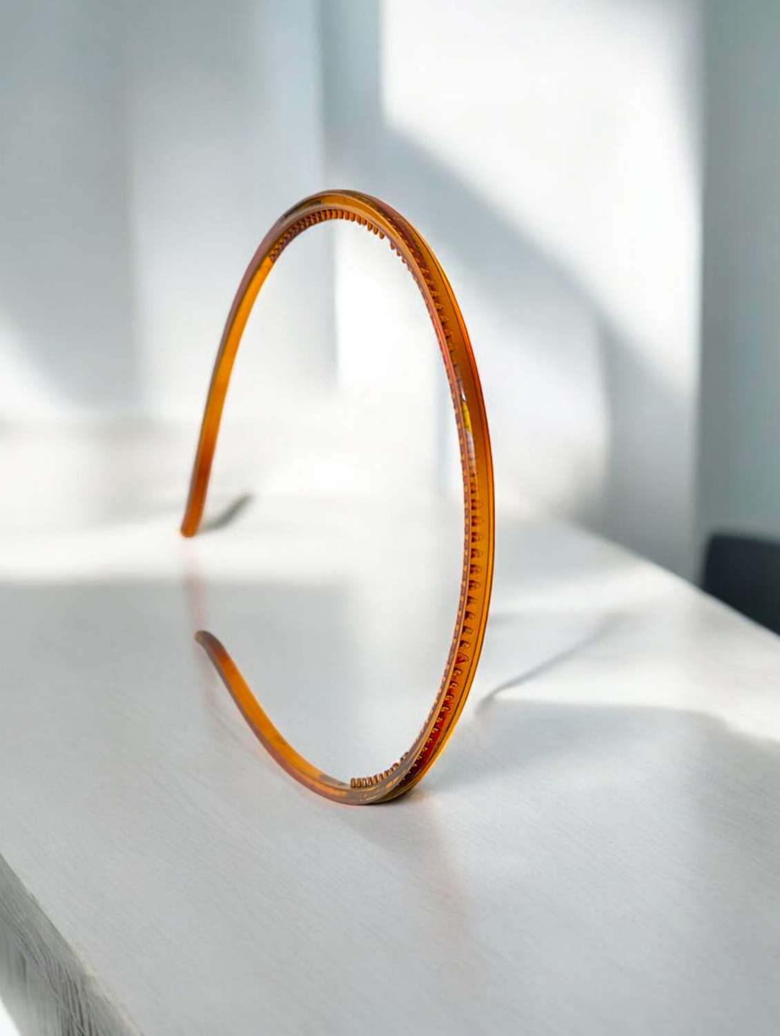 women solid plastic hairband - 21745304 - Standard Image - 2