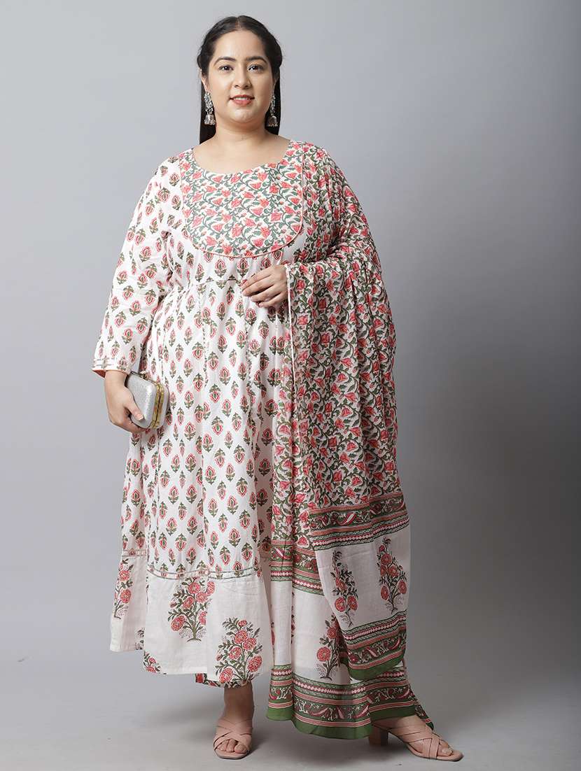 women plus size three quarter sleeve kurta pant with dupatta set