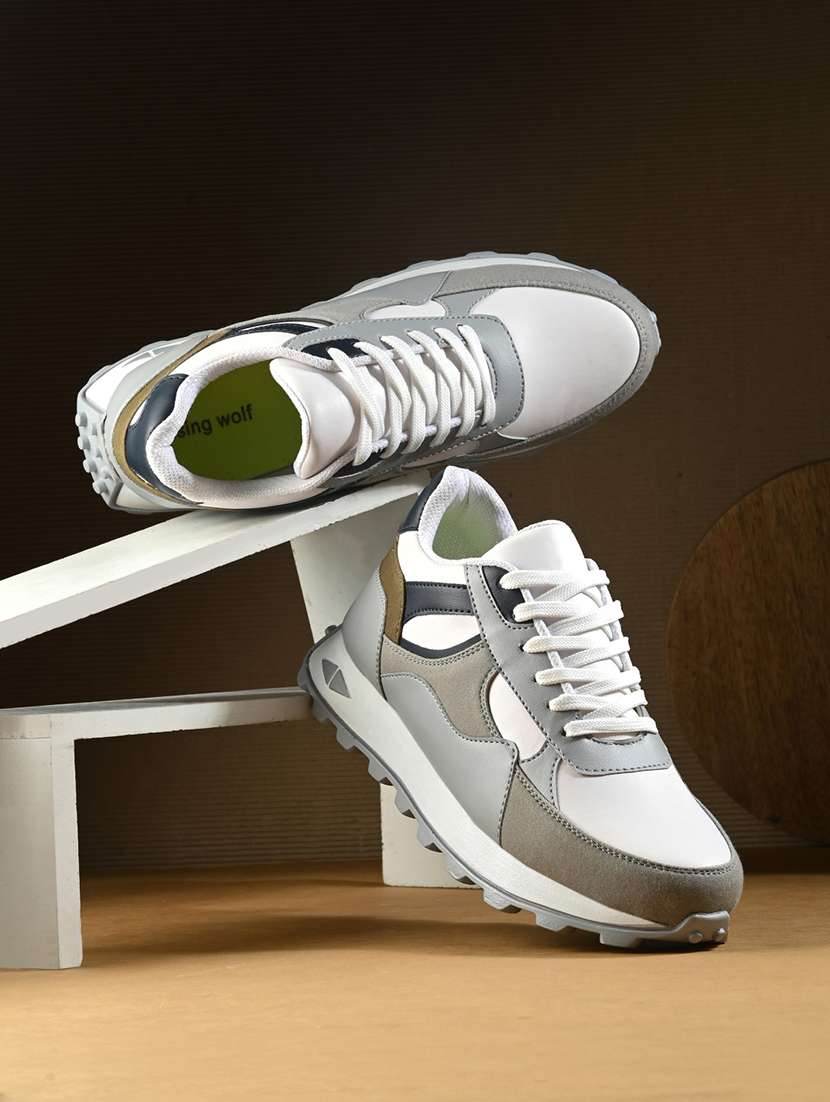 men grey lace up sneaker