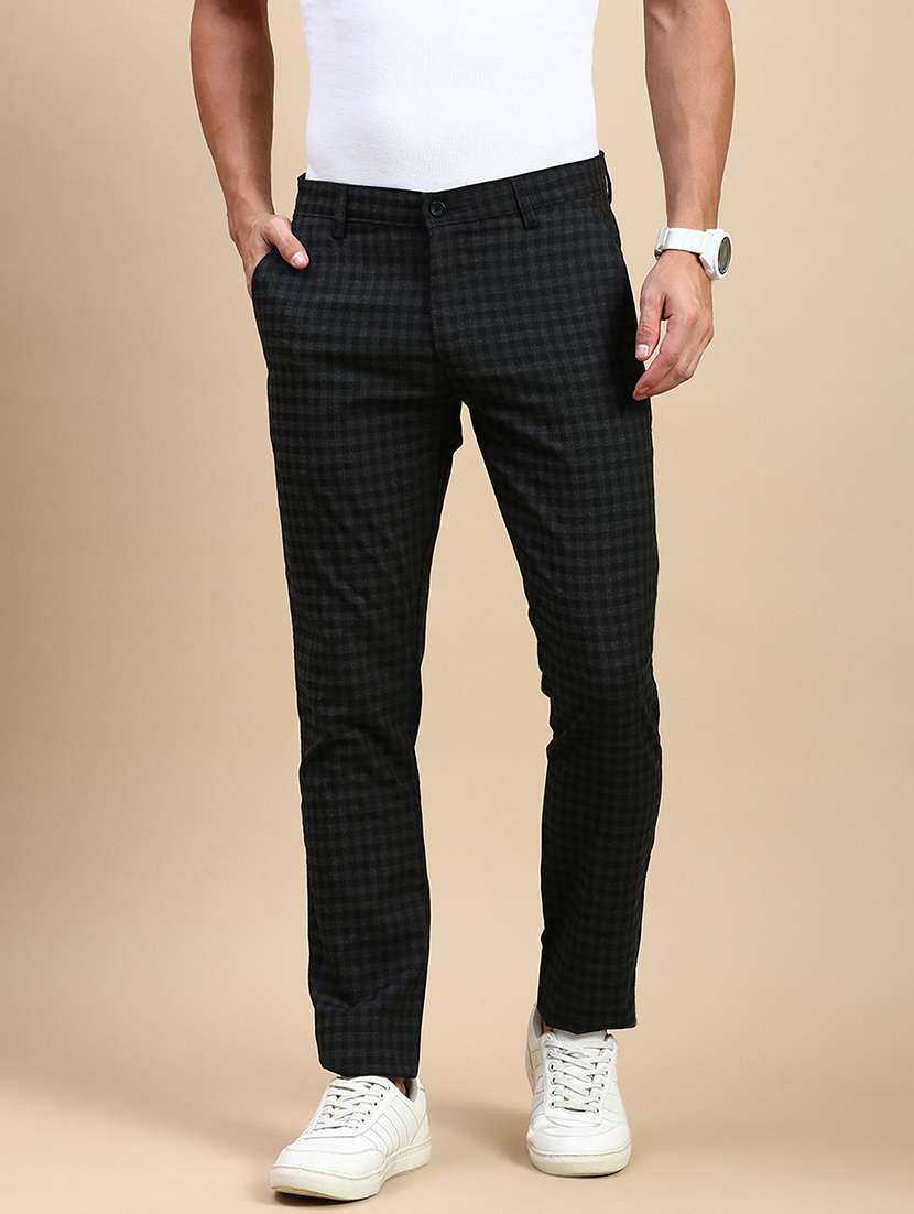 men mid rise checkered flat front casual trouser