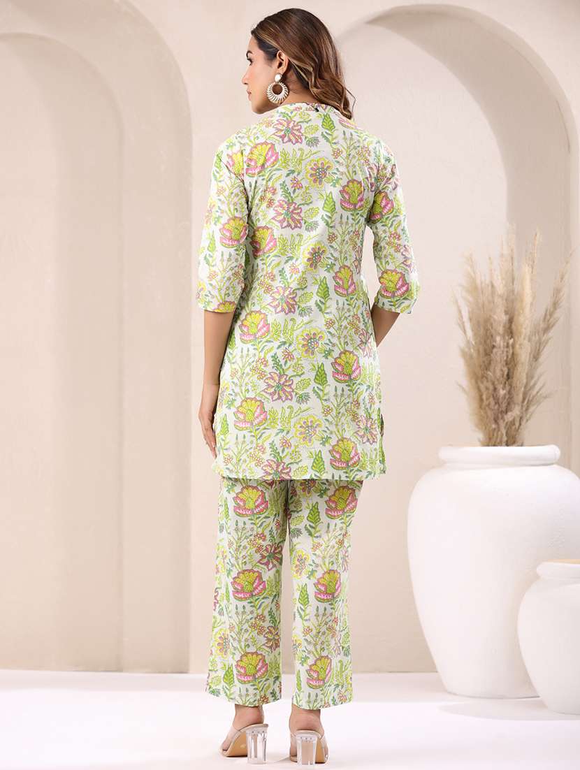 women printed kurta pant co-ord set - 21746636 - Standard Image - 2