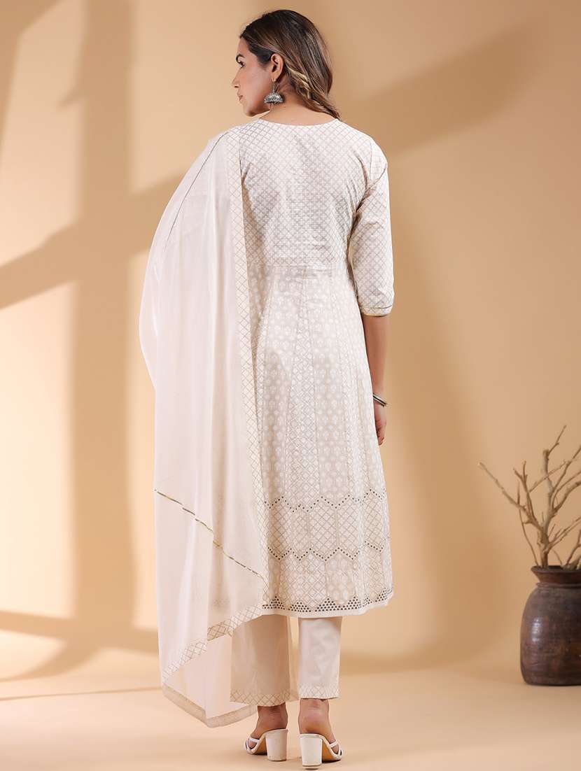 women printed kurta pant set with dupatta - 21746740 - Standard Image - 2