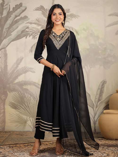 women embroidered kurta pant set with dupatta - 21746745 -  Standard Image - 0