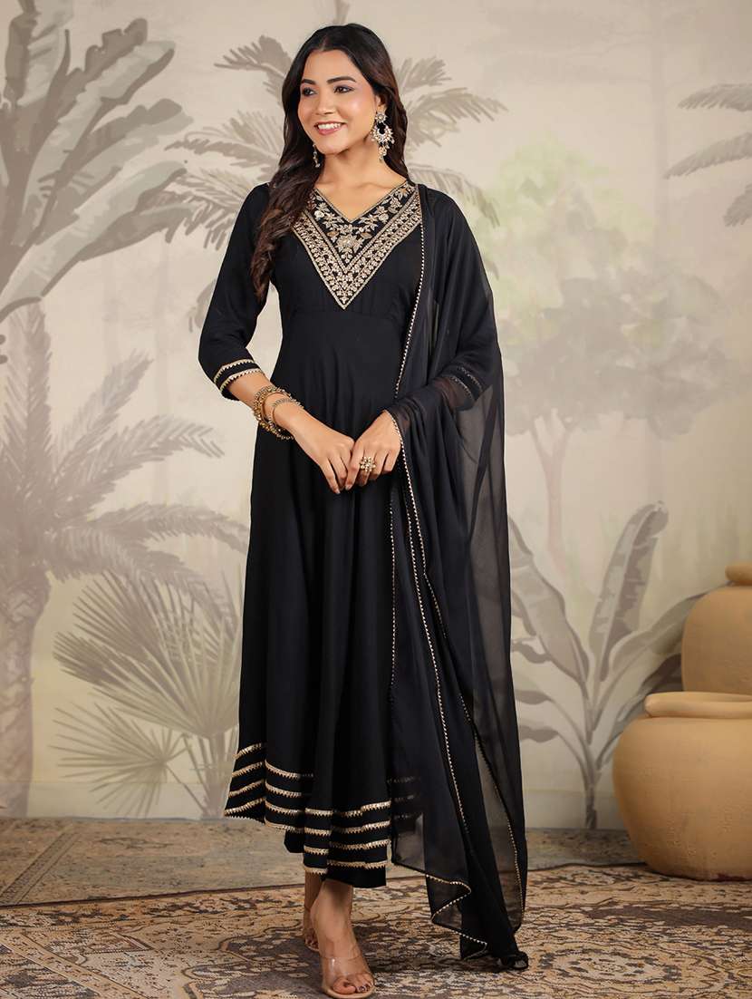 women embroidered kurta pant set with dupatta - 21746745 - Standard Image - 2