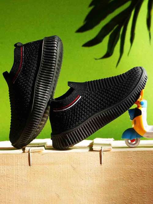 kids slip on sneaker shoes - 21746975 -  Standard Image - 0