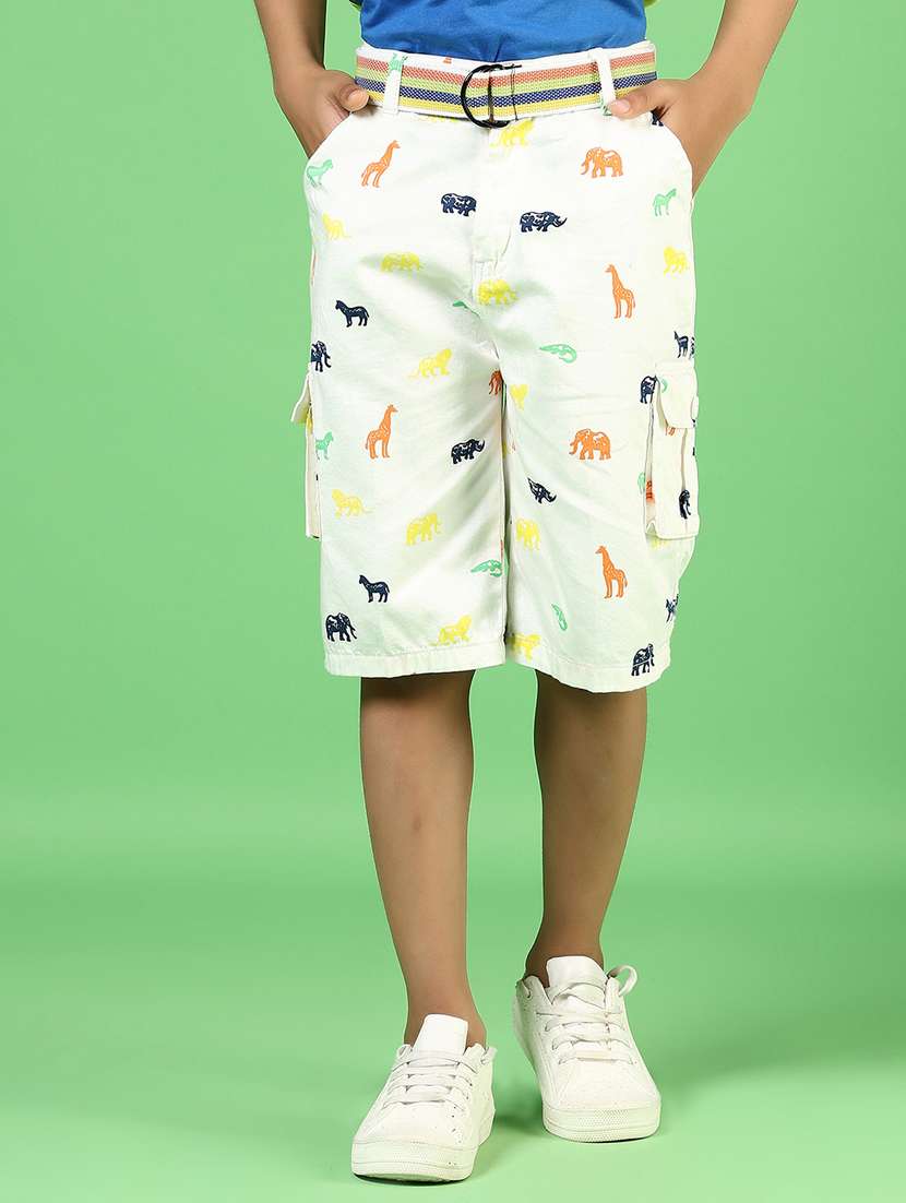 boys off white printed mid rise three-fourth shorts