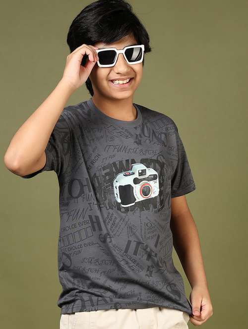 boys printed round neck short sleeves t-shirt