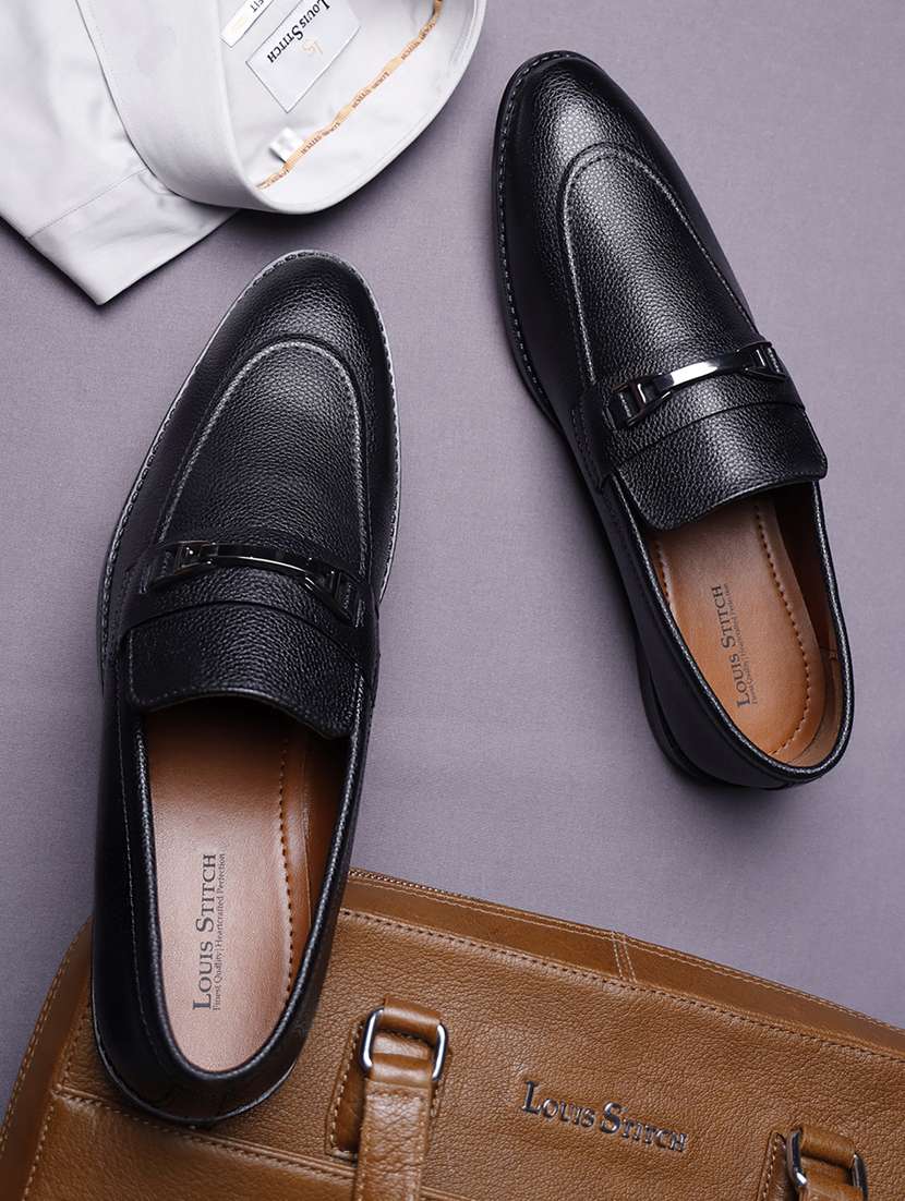 men solid slip on horsebit moccasin shoes