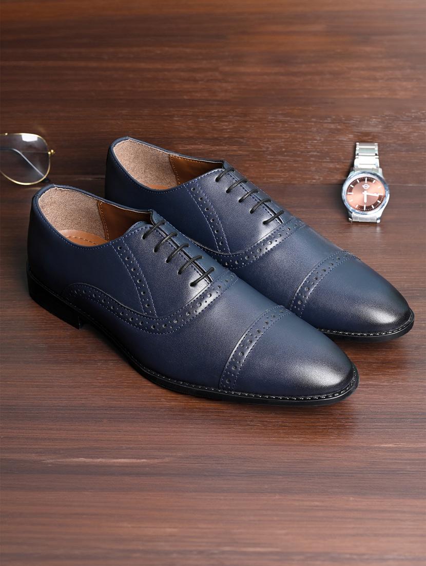 men solid lace-up oxfords - 21747991 - Zoom Image - 0