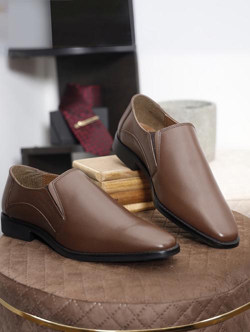men solid formal slip on shoes - 21748008 - Standard Image - 0