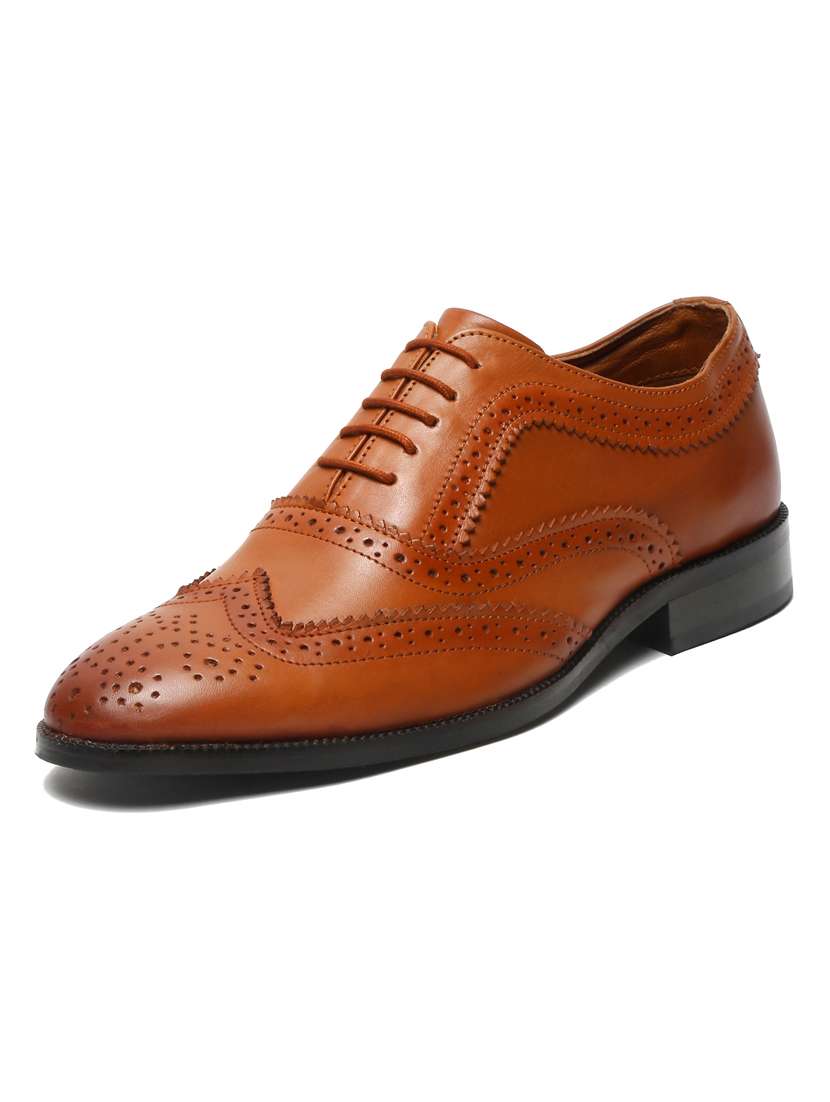 men solid lace-up brouges - 21748019 -  Standard Image - 2