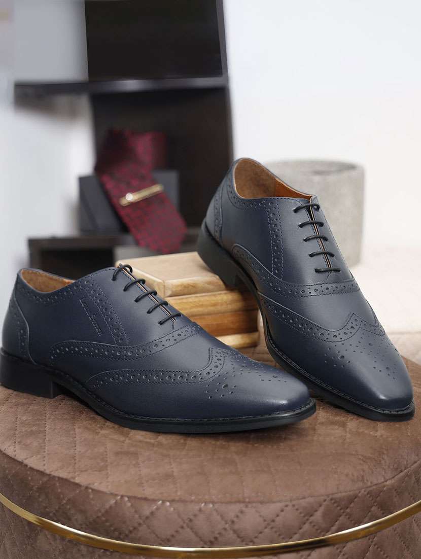 men solid lace-up brouges