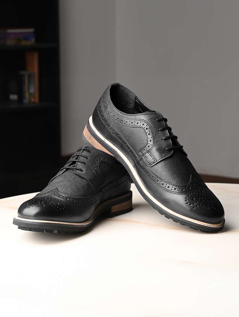 men solid lace-up brouges - 21748035 - Zoom Image - 0