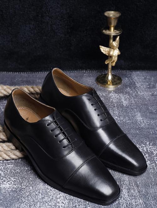 men solid lace-up oxfords - 21748043 - Standard Image - 0