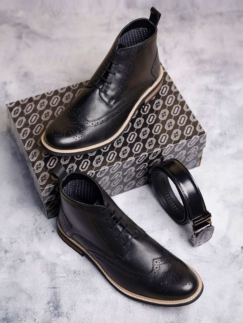 men solid lace up low ankle boots