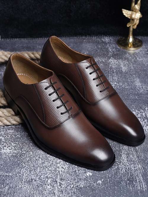 men textured lace-up oxfords - 21748138 -  Standard Image - 0