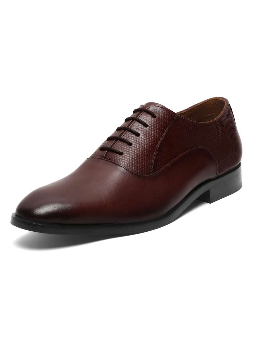 men textured lace-up oxfords - 21748138 - Standard Image - 2
