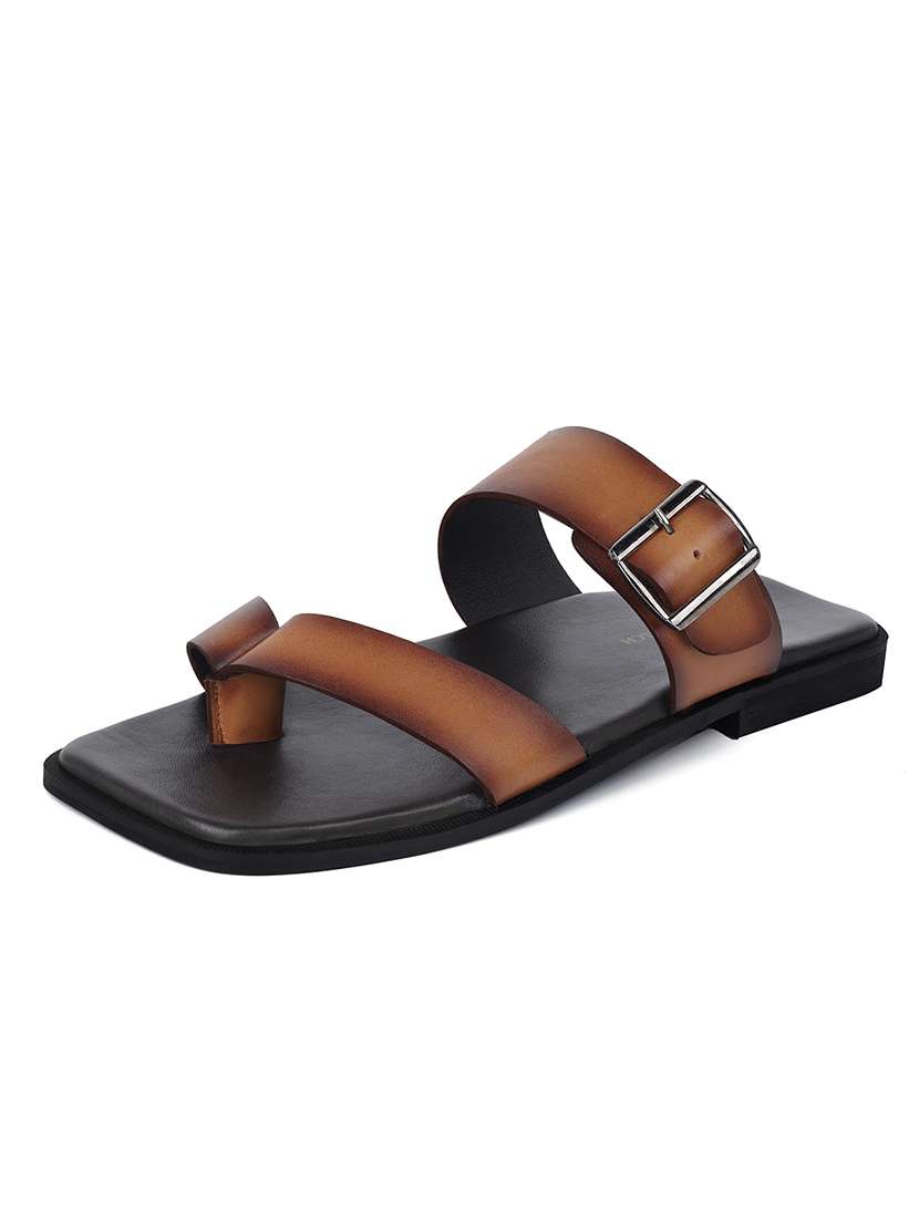 men solid toe separator sandal - 21748465 - Standard Image - 2